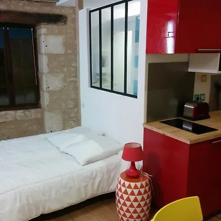 Apartamento Tour Duguesclin Chauvigny Exterior foto