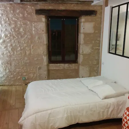 Apartamento Tour Duguesclin Chauvigny Exterior foto