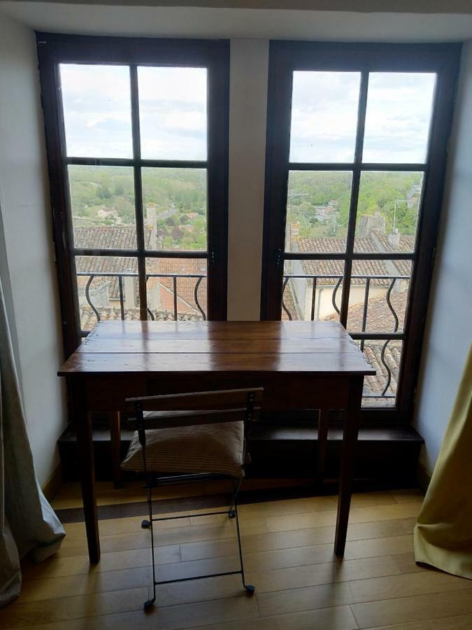 Tour Duguesclin Apartment *